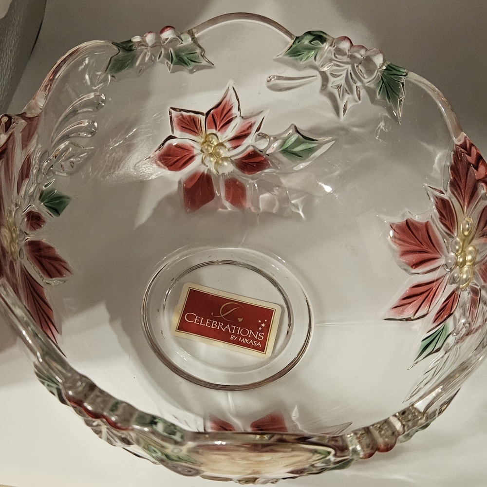 Mikasa Christmas Poinsettia Glass Bowl